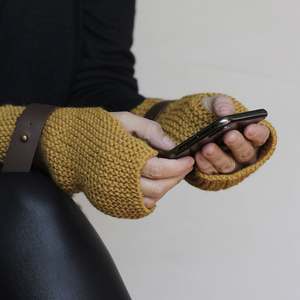 Guante mitón de lana con celular
