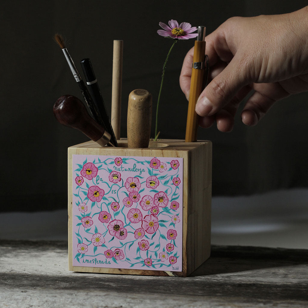 Portalápices de madera Misha