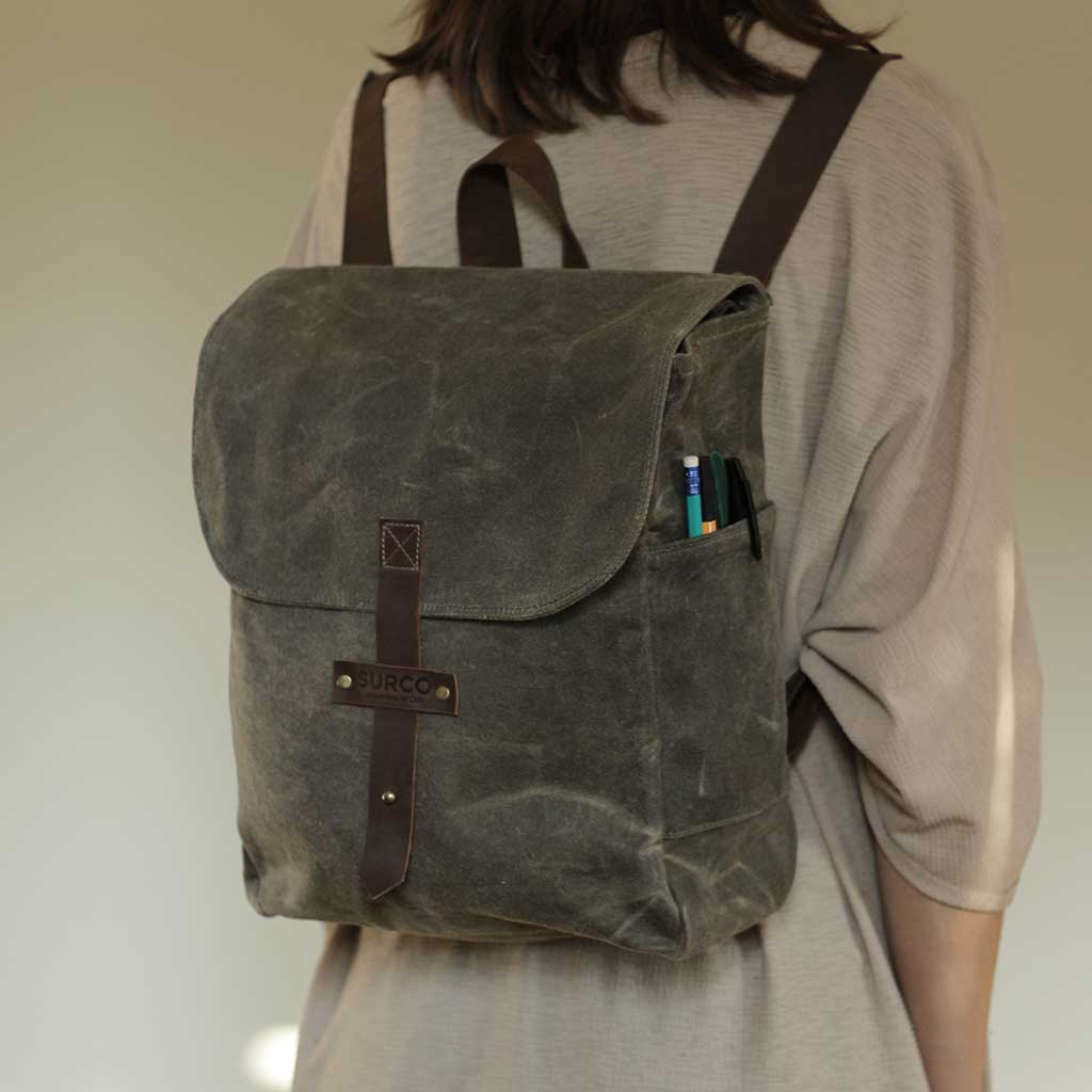 Mochila de algodón encerado verde musgo