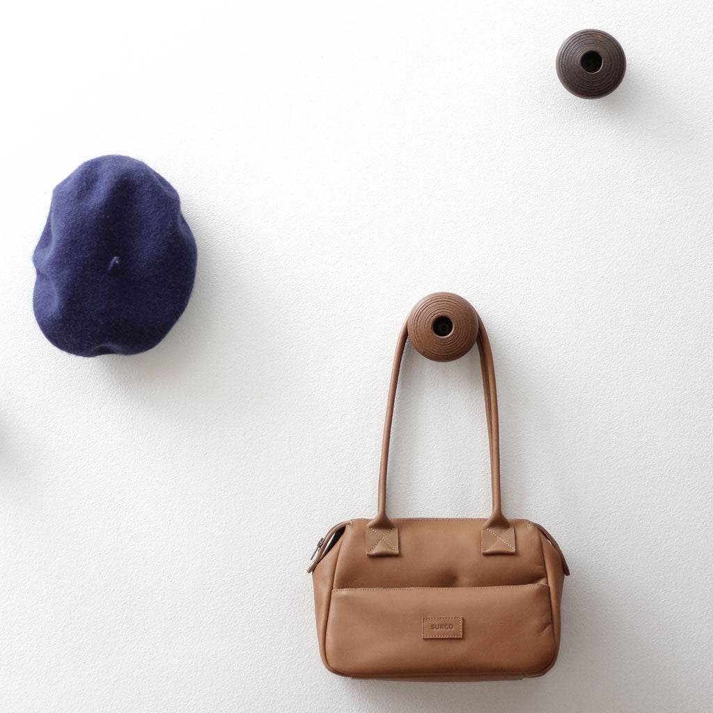 Clay Dots: Set de perchas de greda hechas a mano