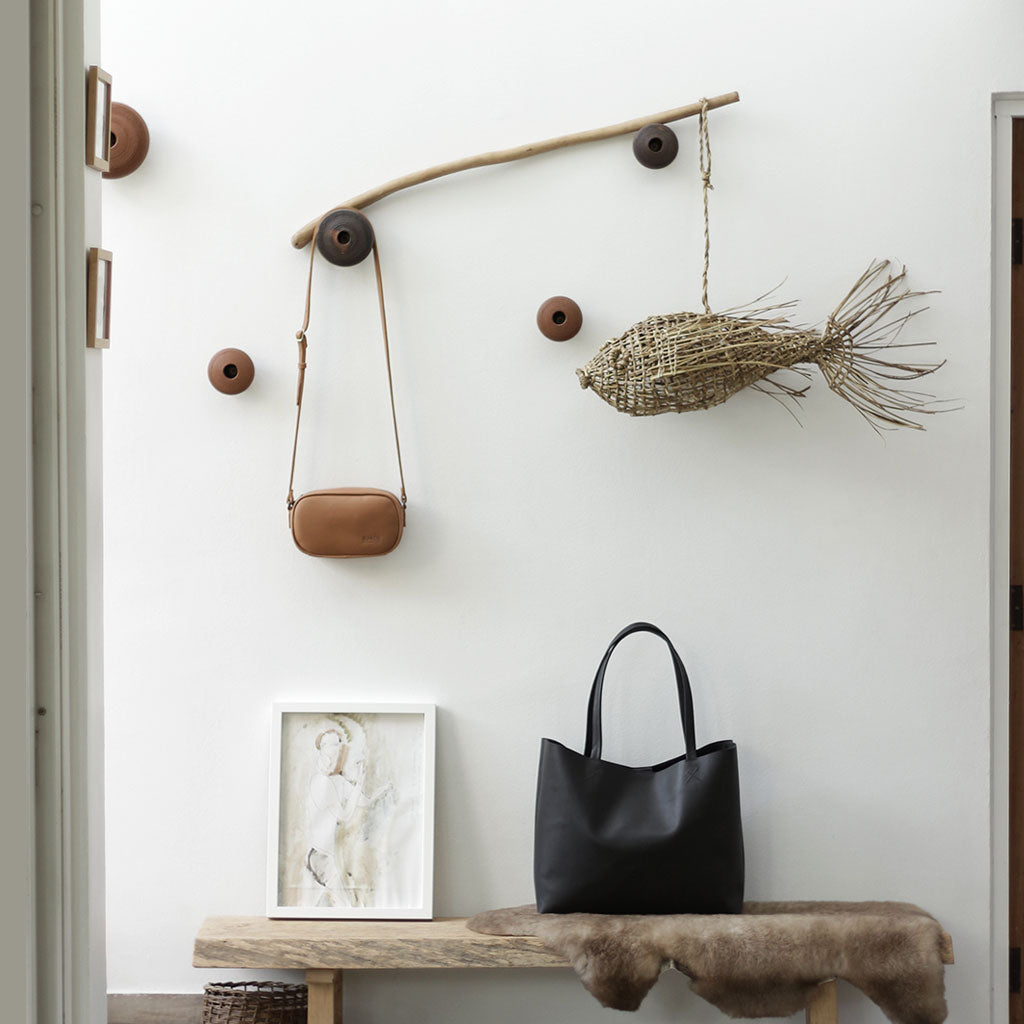 Clay Dots: Set de perchas de greda hechas a mano