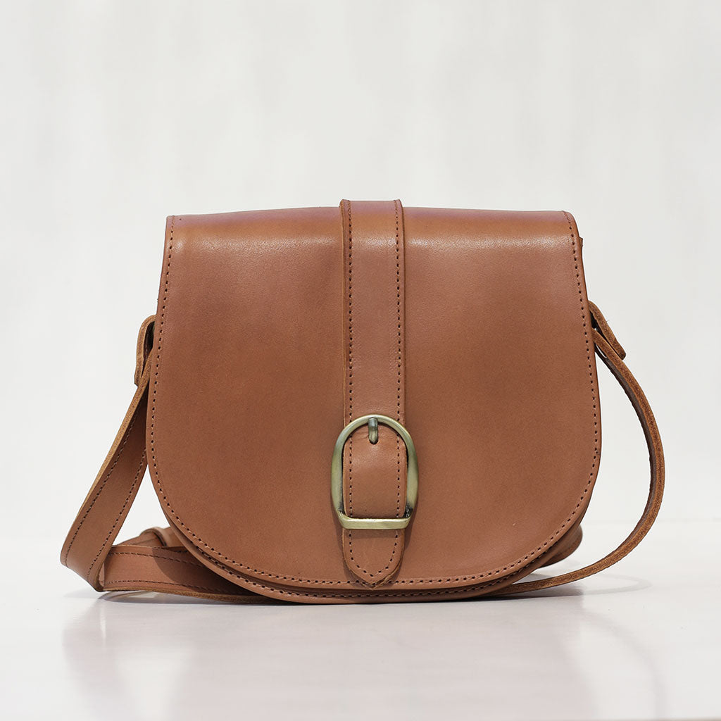 Pequeña Pescadora: Cartera-Bandolera de cuero