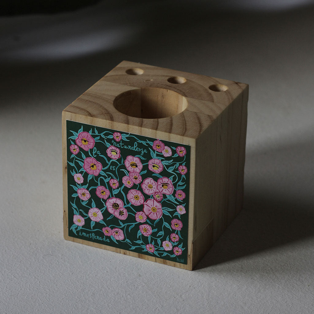 Portalápices de madera Misha