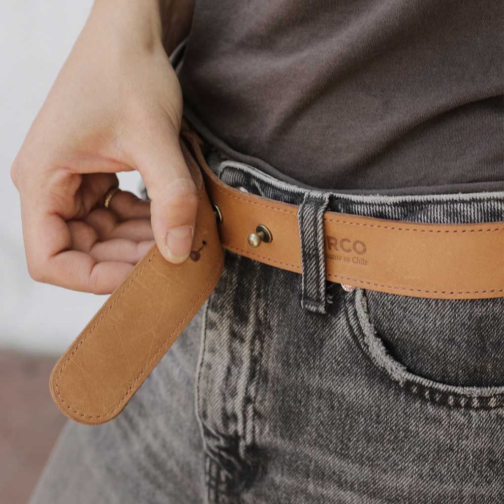 Cinturón de cuero mujer café sin hebilla