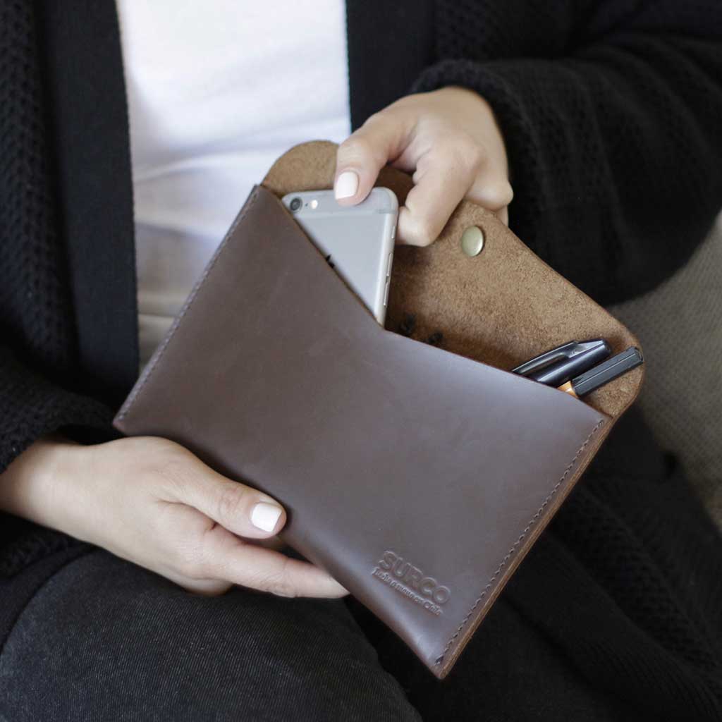 Estuche grande multiporopósito de cuero 