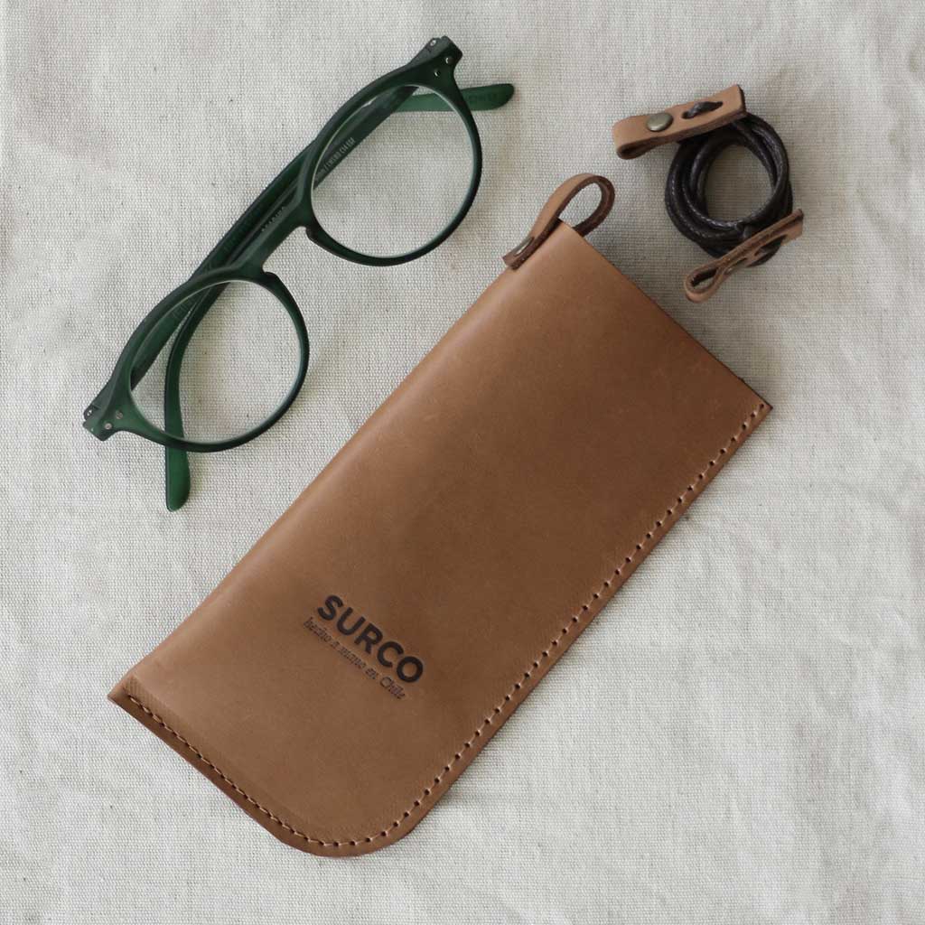 Estuche funda de cuero café para lentes o anteojos 