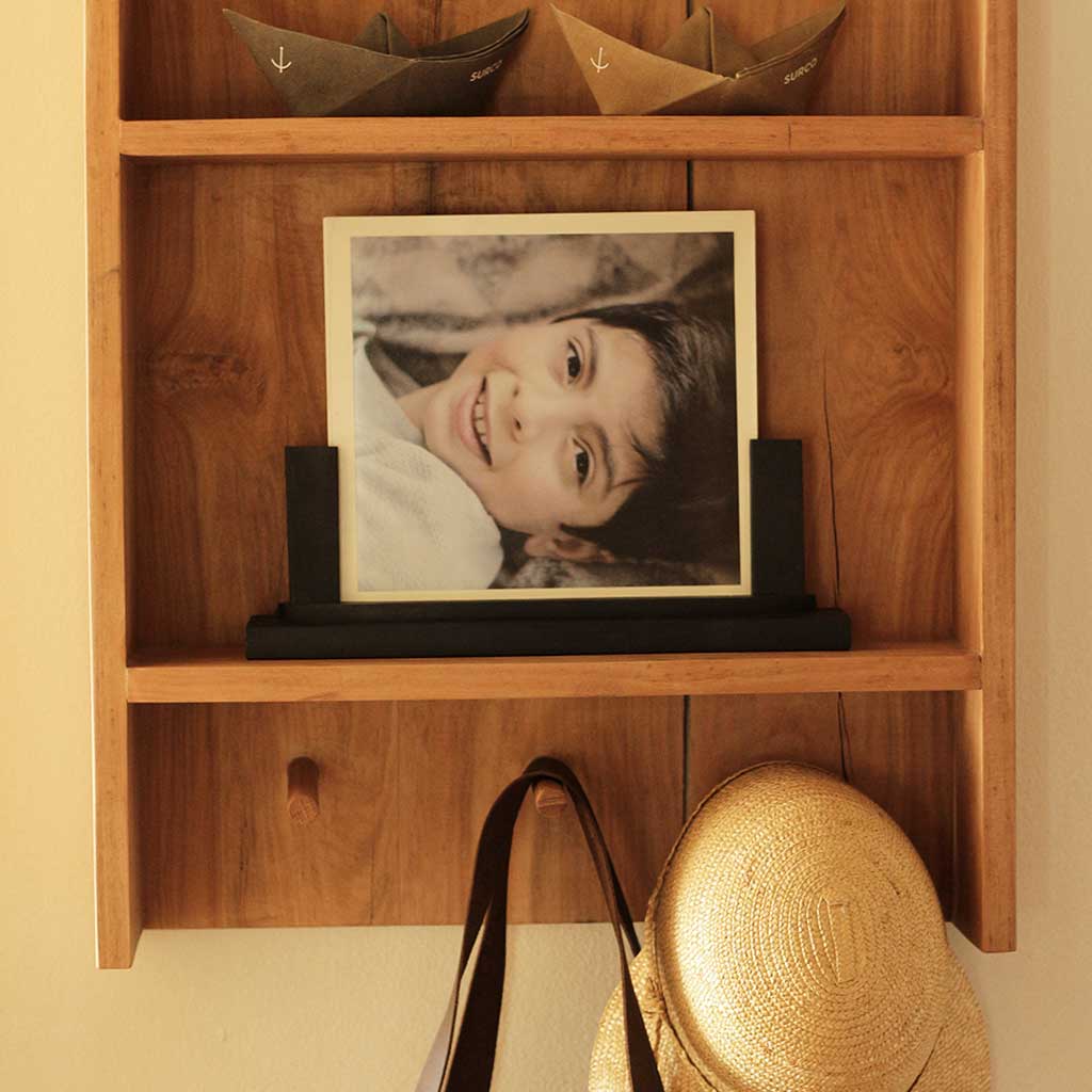 Marco para fotografia de pino ennegrecido