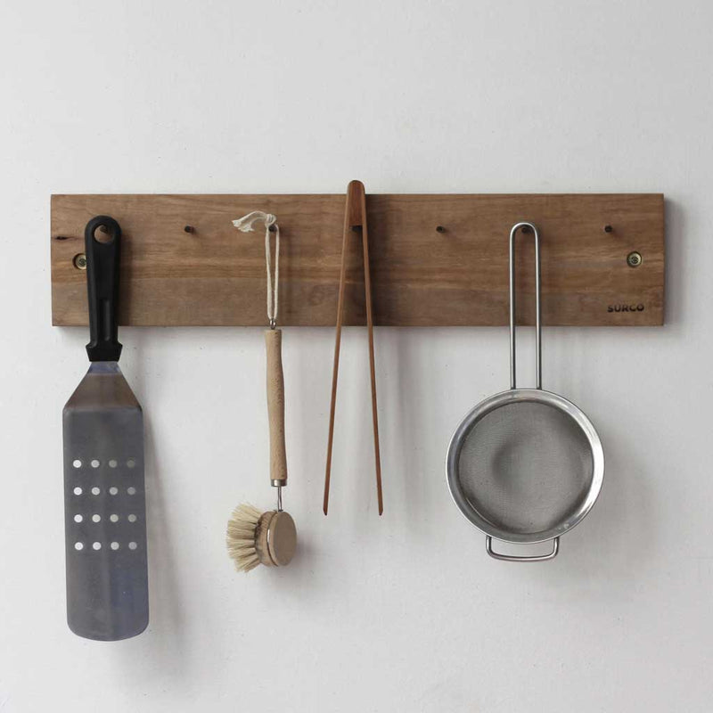 Tabla colgador de madera para utensilios de cocina