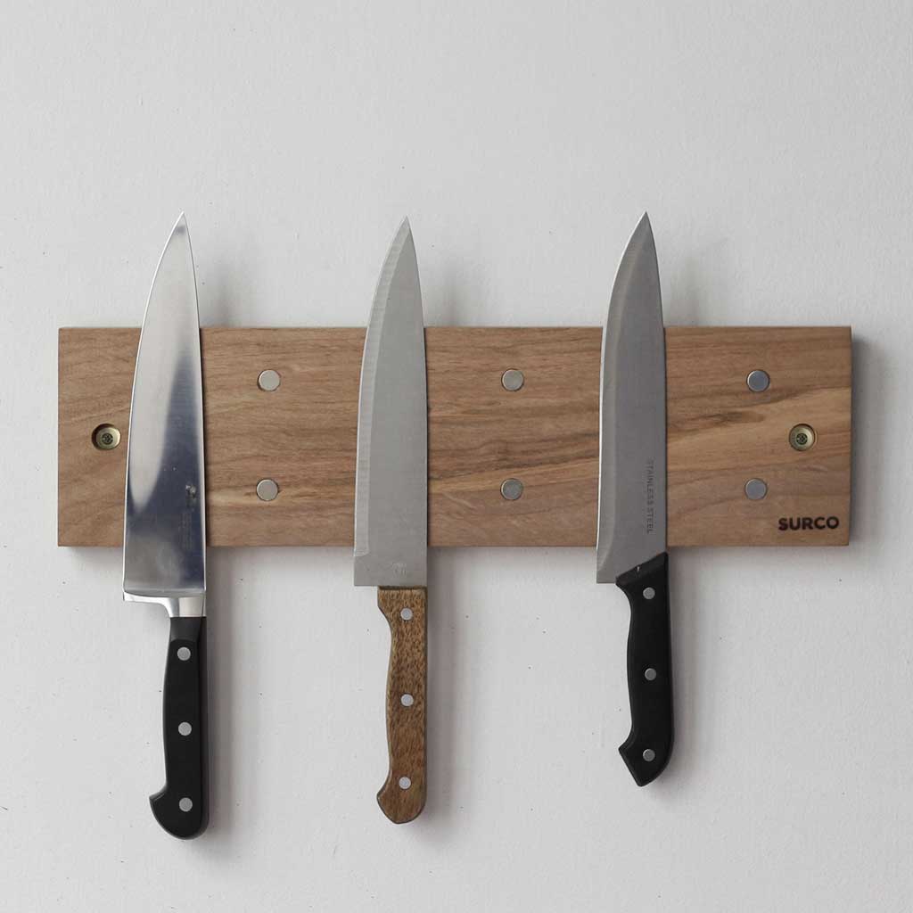 Tabla soporte para cuchillos de cocina - Surco Diseño